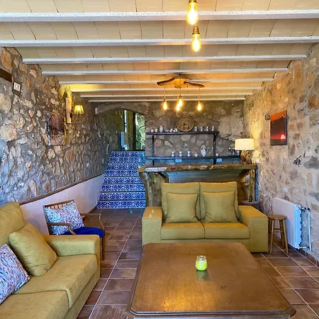 Casa rural La Cueva De Miravet - De Lujo En La Cima De La Montana Con Vistas Al Mar Cabanes (Valencia)