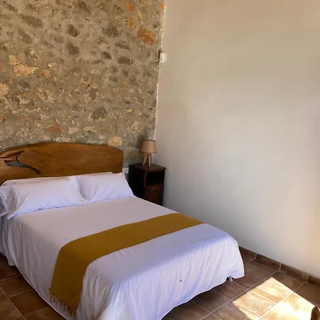 Casa rural La Cueva De Miravet - De Lujo En La Cima De La Montana Con Vistas Al Mar