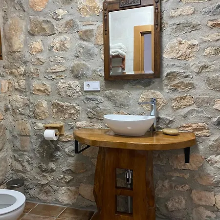 La Cueva De Miravet - De Lujo En La Cima De La Montana Con Vistas Al Mar Casa rural *